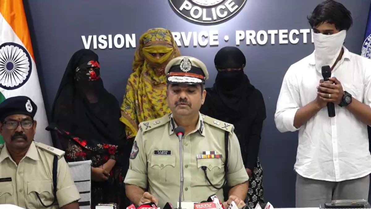 कंबोडिया-म्यांमार में फंसे 500 भारतीय युवा, 85 का रेस्क्यू... विशाखापत्तनम पुलिस का बड़ा एक्शन, 20 तस्कर गिरफ्तार
